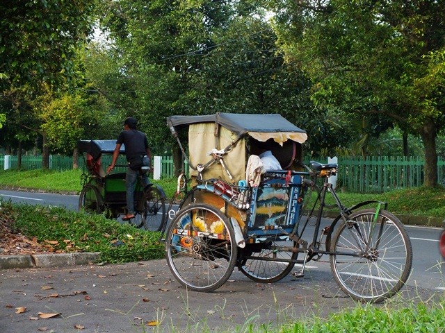 The Old Indonesian Three Wheeler, Becak Is Not The Same As Ricksaw