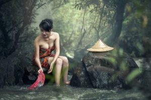 How To Praise Woman or Girl’s Beauty in Indonesian